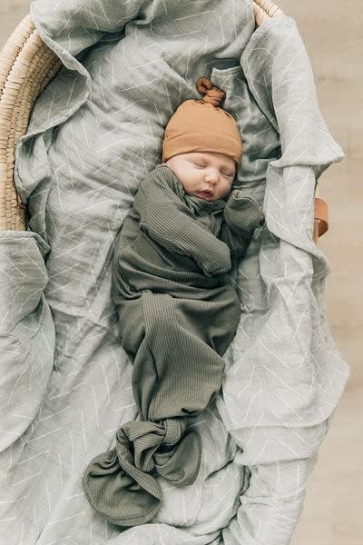 Mebie Baby Desert Sage Muslin Swaddle, Modern and Neutral Swaddle Blanket for Baby Girl or Boy, Soft Baby Blankets, Newborn Swaddle Blanket, 0-3 Month, Comfy Wrap, Baby Essentials & Gifts