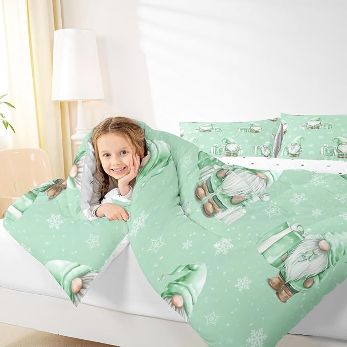 Feelyou Green Christmas Comforter Set All Season Scandinavian Christmas Santa Gnomes Bedding Set with 2 Pillow Cases Xmas Snowflake Kids King Bedclothes Bedroom Decor Breathable Soft