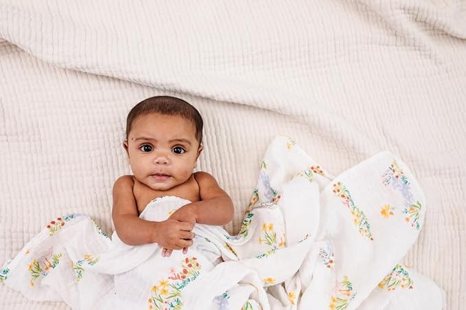 CLEMENTINE KIDS Garden Goose Swaddle