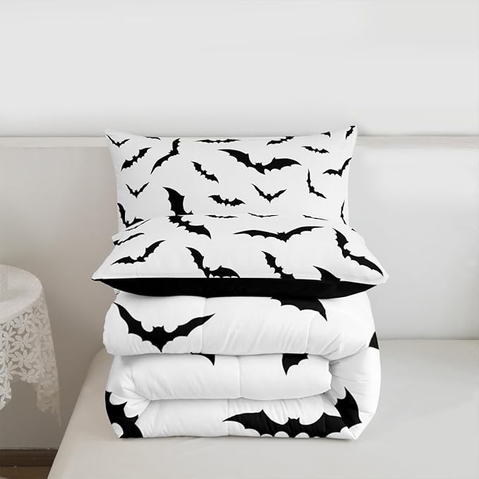 Erosebridal Halloween Bats Bedding Set White Black Spooky Comforter Set Toddler Size,Horror Flying Bats Quilt for Kids Boys Girls Adults Gothic Mysterious Wild Animal Duvet Insert,Spooky Home Decor