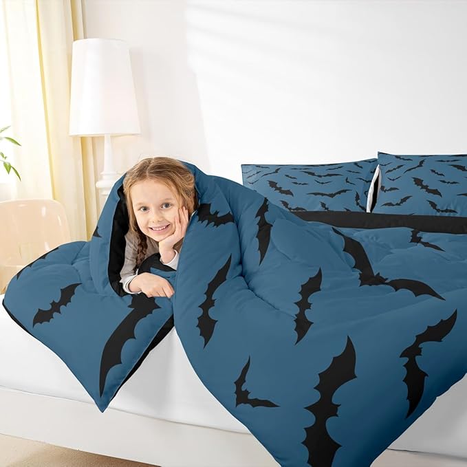 Erosebridal Halloween Bat Comforter Set Gothic Bats Bedding Set King Size,Black Blue Spooky Goth Quilt for Kids Boys Girls Adults Vintage Halloween Decor Down Comforter,Horror Room Decor