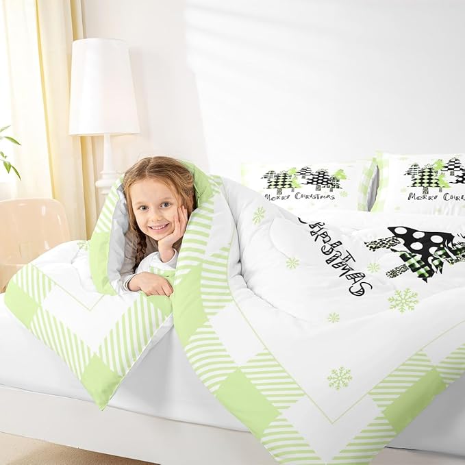 Manfei Xmas Trees Comforter Set Full Size, Green Plaid Grid Snowflake Bedding Set 3pcs for Kids Girls Adults Bedroom Decor, Christmas Theme Down Comforter New Year Quilt Set with 2 Pillowcases