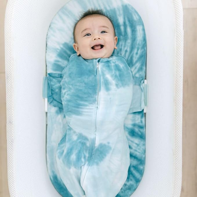 Happiest Baby SNOO Bassinet Fitted Sheet - 100% Organic Cotton Nursery Bedding - Fits SNOO Sleeper Crib Mattress (Tie Dye Blue)