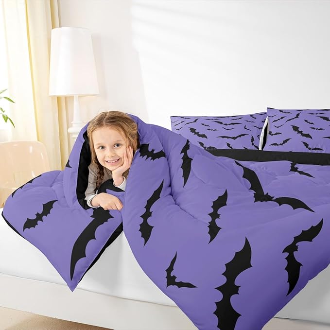 Purple Halloween Bedding Set Spooky Bats Comforter Set Toddler Size,Horror Halloween Decorations Quilt for Kids Boys Girls Adults Gothic Flying Bat Silhouette Duvet Insert,Goth Bedroom Decor