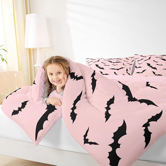 Erosebridal Pink Halloween Bedding Set Gothic Bats Comforter Set King Size,Spooky Halloween Decor Quilt for Kids Boys Girls Adults Black Pink Goth Themed Duvet Insert,Goth Horror Animal