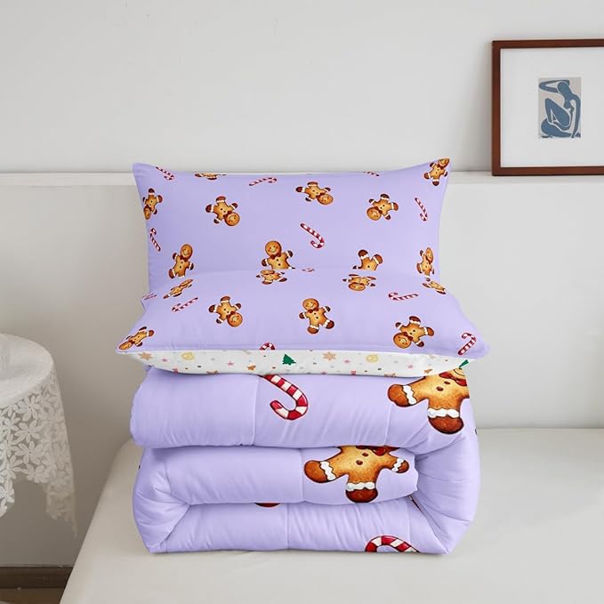jejeloiu Kids Cute Gingerbread Man Comforter Set Toddler Christmas Theme Bedding Set for Boys Girls Teens Xmas Candy Cane Happy New Year Purple Duvet Quilt Room Decor