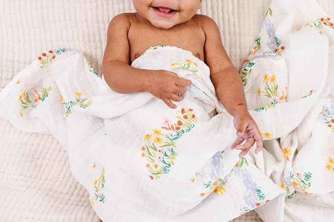 CLEMENTINE KIDS Garden Goose Swaddle