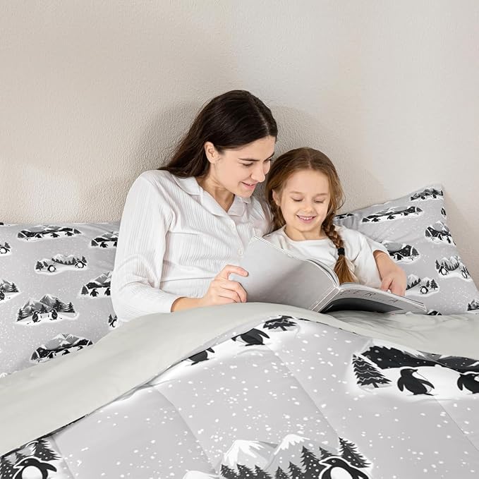 Feelyou Christmas Kids Comforter Set King Size Polar Penguin Bedding Set Snowflake Duvet Quilt for Kids Boys Girls Bedroom Winter Decor Microfiber Ultra Soft Breathable