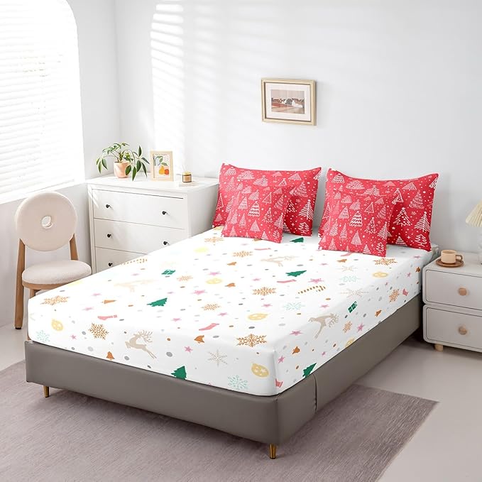 Merry Christmas Bed Set Xmas Tree Cute Comforter Set with Sheets Red Chic Bed in a Bag Kawaii Stars Cartoon Bedding Set Bedroom Collection Full Size