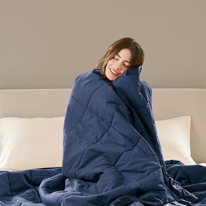 Madison Park Windom Down Alternative Blanket, Premium 3M Scotchgard Moisture Wicking Treatment, Lightweight and Soft Bed Cover For All Season, Satin Trim, Navy Twin
