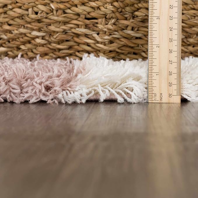 BoutiqueRugs Atira Modern Checkered Shag Area Rug - High Pile Fluffy Shaggy Carpet for Entryway, Living Room, Nursery, Playroom, Girls Boys Room - Pink, Cream, White, Blush, Rose - 4' x 6'