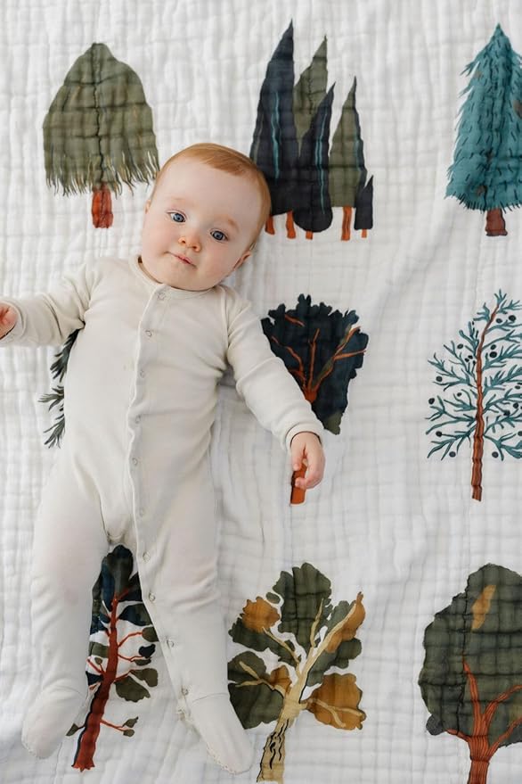 CLEMENTINE KIDS Forest Trees Quilt, 47 x 47 inches, Cotton Muslin, Green