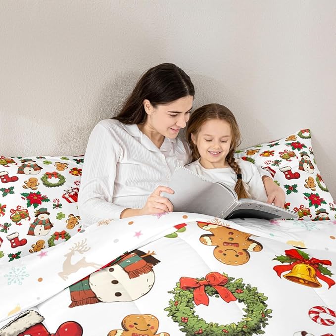 jejeloiu Merry Christmas Comforter Set Toddler Size Cute Snowman Bedding Set for Kids Boys Girls Gingerbread Man Duvet Quilt White Bedroom Decor