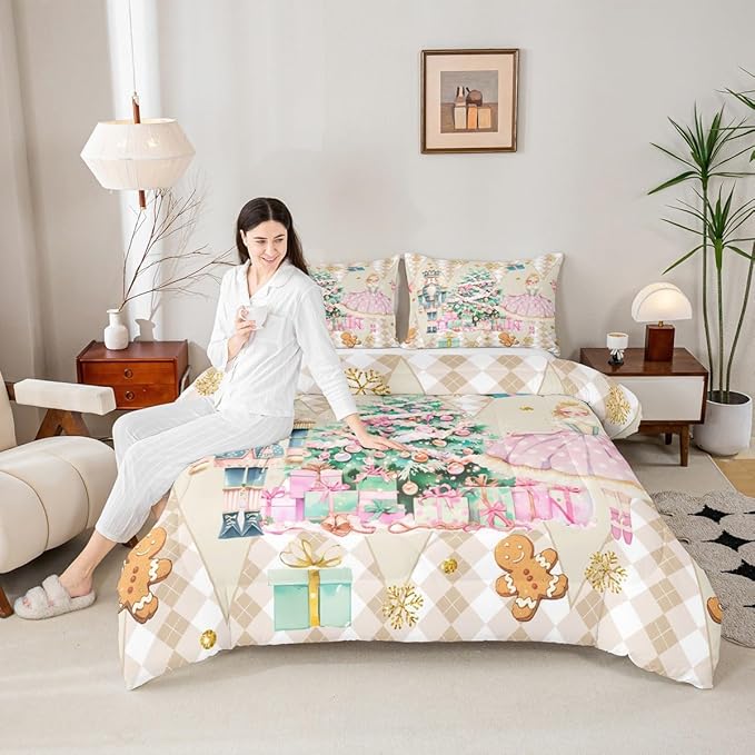 jejeloiu Christmas Nutcracker Comforter Set Queen Size Gingerbread Man Bedding Set for Kids Boys Girls Xmas Tree Duvet Quilt Beige Bedroom Decor