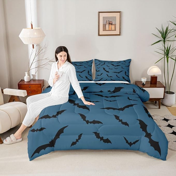 Erosebridal Halloween Bat Comforter Set Gothic Bats Bedding Set King Size,Black Blue Spooky Goth Quilt for Kids Boys Girls Adults Vintage Halloween Decor Down Comforter,Horror Room Decor