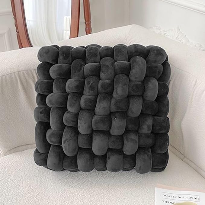 Velvet Chunky Yarn Bulky Giant Arm Knitting Y arn, Super Soft Jumbo Tube Weight, Fluffy DIY Crochet Hand Making Washable for Blanket, Pet Bed, Rugs Pillow(2.2lb-Black)