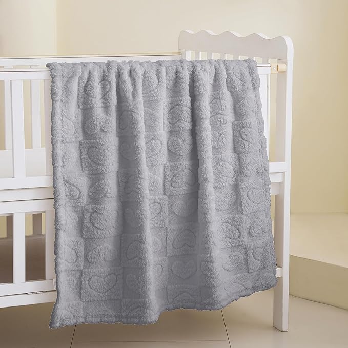 Soft Cozy Fleece Baby Blanket Heart Checkered Pattern Fluffy Plush Receiving Blanket for Newborn Infant Toddler, Warm Crib Stroller Blanket for Boys Girls 30"x40", Light Grey