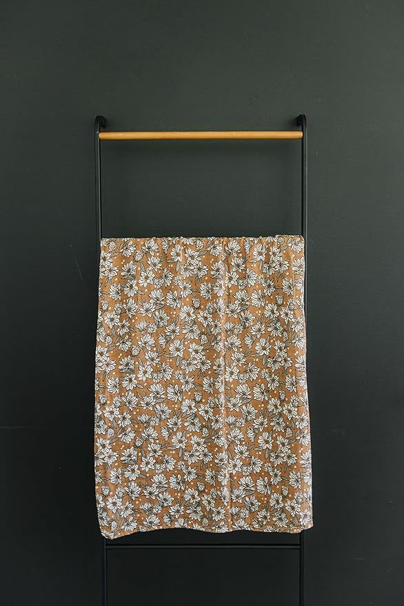 Mebie Baby Magnolia Muslin Swaddle - Soft, Modern & Neutral Swaddle Blanket for Newborns (0-3 Months), Comfy Wrap & Baby Essentials