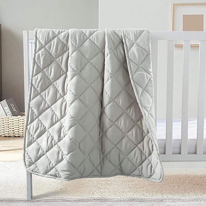 FLXXIE Machine Washable Microfiber Down Alternative Toddler Comforter, Super Soft and Lightweight Kids Crib Quilted Blanket for Stroller, Travel, 39x47 Inches, Light Grey