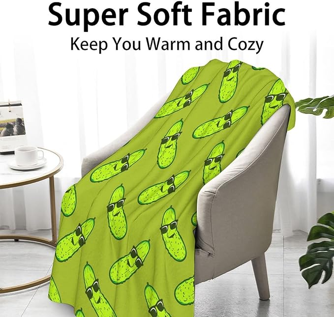 Pickle Throw Blanket for Women Men - 60x80 Inches Twin Size - Soft Fluffy Cozy Blankets Gift - Green Funny Blanket Throws for Bed, Sofa, Winter