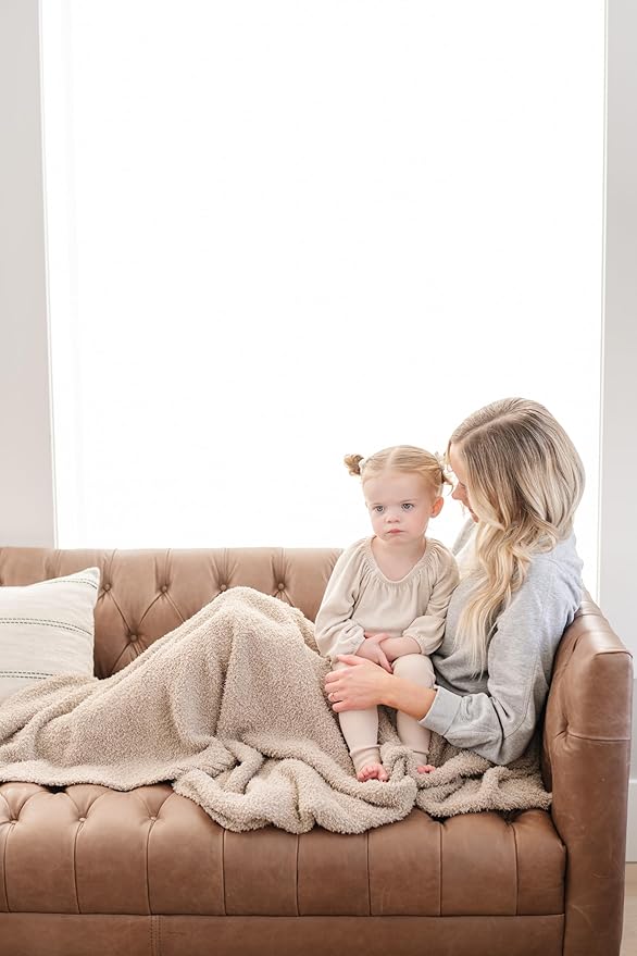 SARANONI Bamboni Luxury Throw Blanket | Oversized Super Soft Plush Home Decorative Comfy Blankets for Couch or Bed | Taupe - X-Large 60” x 80”