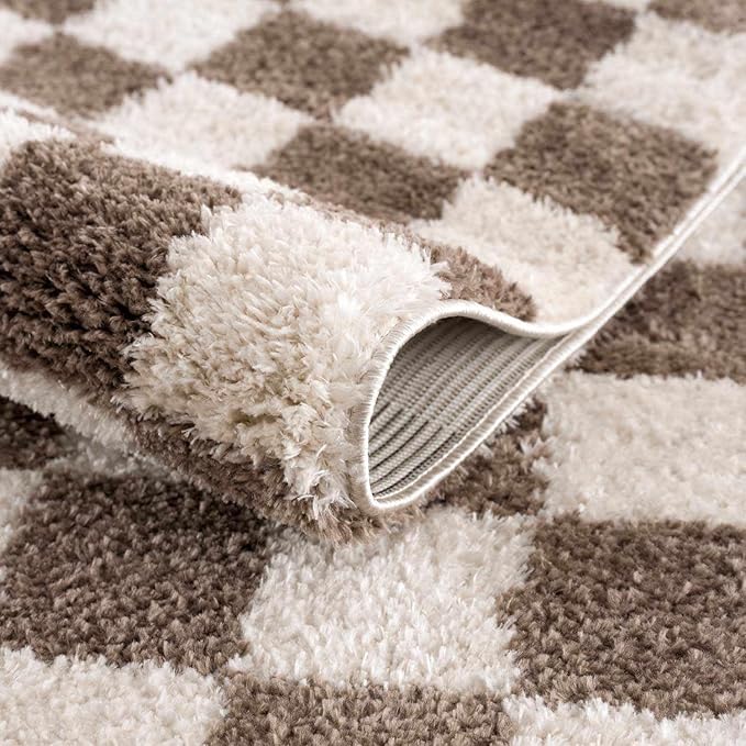 Hauteloom Canika Modern Checkered High Pile Runner Rug - Contemporary Geometric Carpet for Hallway, Kitchen - Machine Washable Area Rug - Peach, Dark Brown - 2'7" x 7'3"