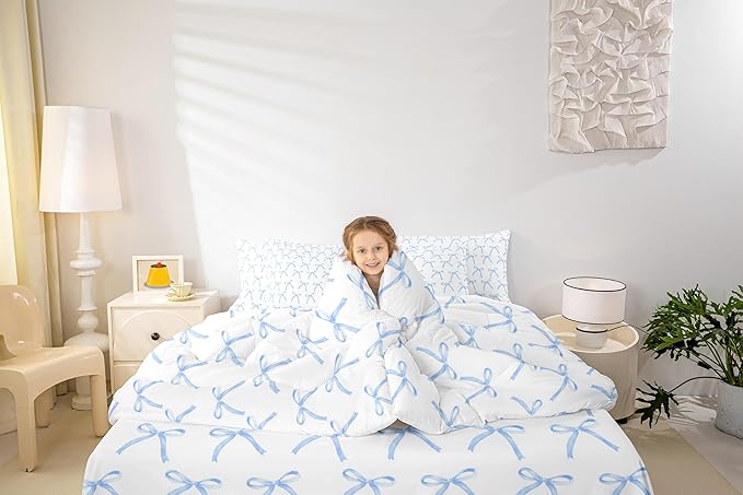 Manfei 7 Pieces Cartoon Bowknot Kids Comforter Twin Size,Bow Tie Knot Geometric Patchwork Fashion Bedding Set,Hand-Painted Sketch Blue Noble（Comforter+Fitted+Flat+2 Pillowcases+2 Throw Pillow Covers）