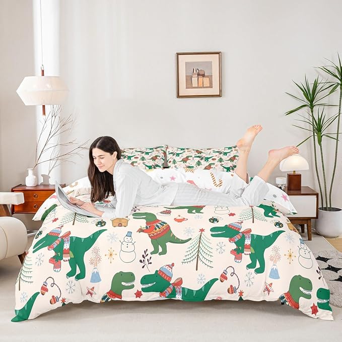 Christmas Bedding Set for Kids Boys Girls Cartoon Dinosaur Christmas Tree Comforter Cover Set Snowman New Year Duvet Cover Bedroom Decor Xmas Theme Bedspread Cover Twin Size Bedding Collection 2Pcs