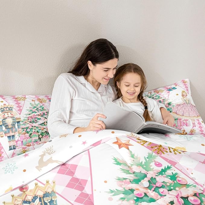 jejeloiu Christmas Nutcracker Comforter Set King Size Gingerbread Man Bedding Set for Kids Boys Girls Xmas Tree Duvet Quilt White Pink Bedroom Decor