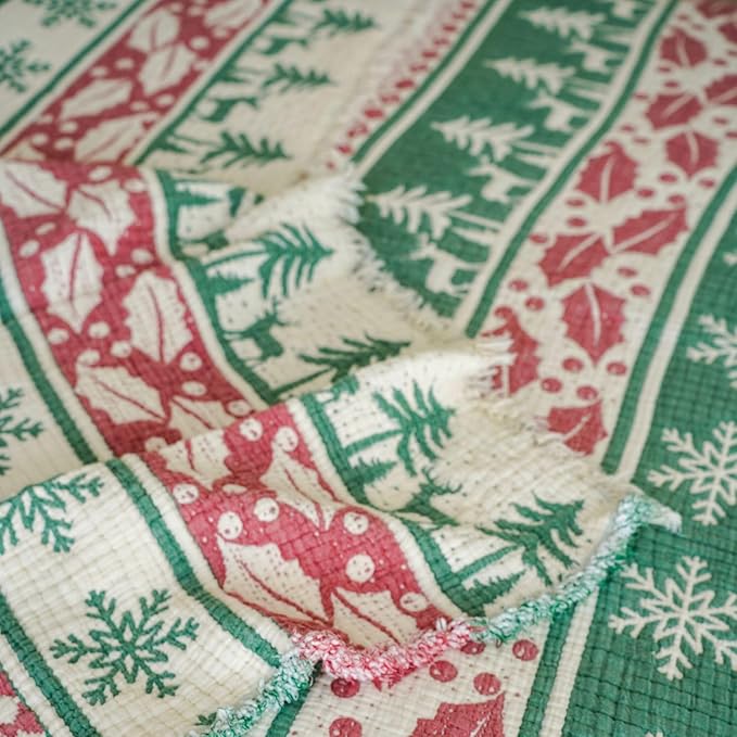 Christmas Muslin Comforter – Cotton Muslin Blanket with Soft Fiber Filling, Breathable & Cozy Muslin Throw Blanket, Reversible Holiday Quilt (Merry Christmas, King (U.S. Standard))