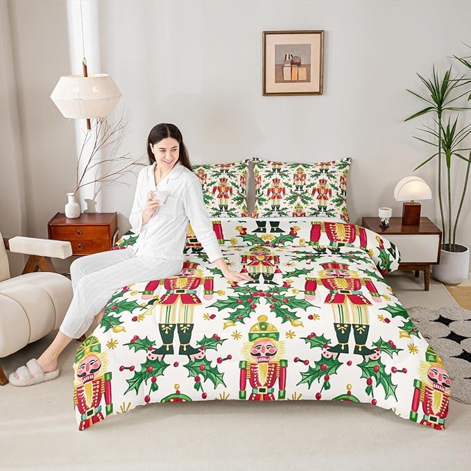 Feelyou Merry Christmas Bedding Set Soft for Boys Girls, Nutcracker Comforter Set King Size Holly Leaves Duvet Quilt Microfiber Red Berries Bedroom Decor 3 Pcs with 2 Pillow Cases