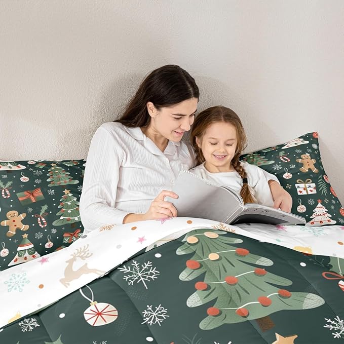 Feelyou Christmas Comforter Set Toddler Size Xmas Tree Bedding Set for Kids Boys Girls Gingerbread Man Duvet Quilt New Year Gift Bedroom Decor Microfiber 2 Pcs with 1 Pillow Cases