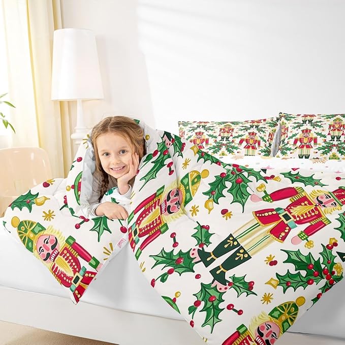 Feelyou Merry Christmas Bedding Set Soft for Boys Girls, Nutcracker Comforter Set Queen Size Holly Leaves Duvet Quilt Microfiber Red Berries Bedroom Decor 3 Pcs with 2 Pillow Cases