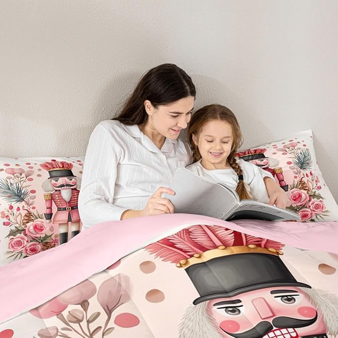 Feelyou Christmas Decor Nutcrackers Comforter Set All Season Pink Christmas Bedding Set with 1 Pillow Cases Funny Nutcracker Kids Twin Bedclothes Rose Decor Berries Duvet Quilt Soft Lightweight