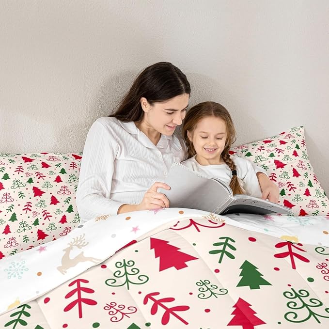Christmas Trees Comforter Set Toddler Size,Red Green Pine Plant Cute Hand Sketch Bedding Set for Kids Girls Boys Bedroom,Winter Xmas Natural Botanical Kawaii Quilted Set with 1 Pillowcase