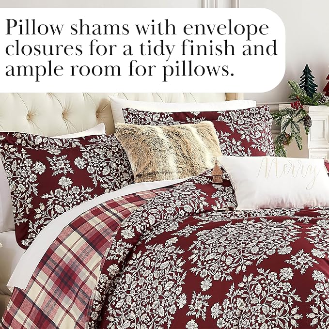 Southshore Fine Living, Inc. 4-Piece Christmas Bedding Twin Set, Twin/Twin XL Christmas Comforter Set, White & Red Plaid Comforter, 2 Throw Pillows, 1 Sham, Holiday Bedding - Christmas Carol