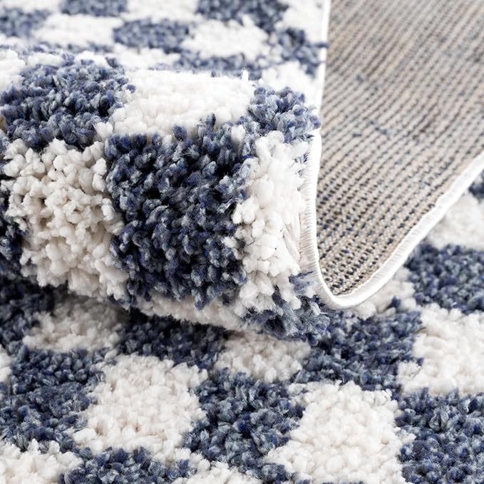 Hauteloom Kieu Hallway, Kitchen Runner Rug - Contemporary - Plush Pile - White, Blue - 2'7" x 7'3"