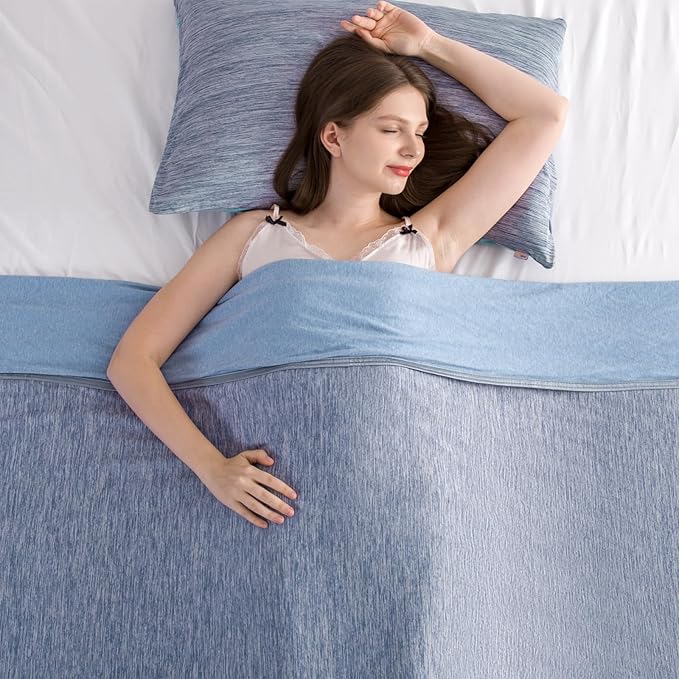 Elegear Revolutionary Cooling Blanket Twin, Absorbs Heat to Keep Body Cool for Night Sweats, Arc-Chill 3.0 Cool Fiber Q-Max>0.5 for Hot Sleepers, Lightweight Summer Cold Blankets for Sleeping, Blue