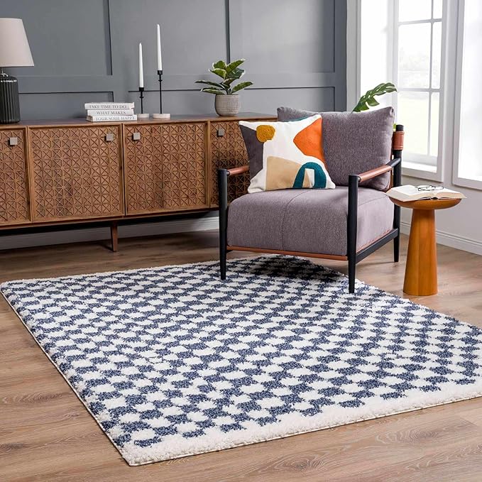Hauteloom Kieu Hallway, Kitchen Runner Rug - Contemporary - Plush Pile - White, Blue - 2'7" x 7'3"