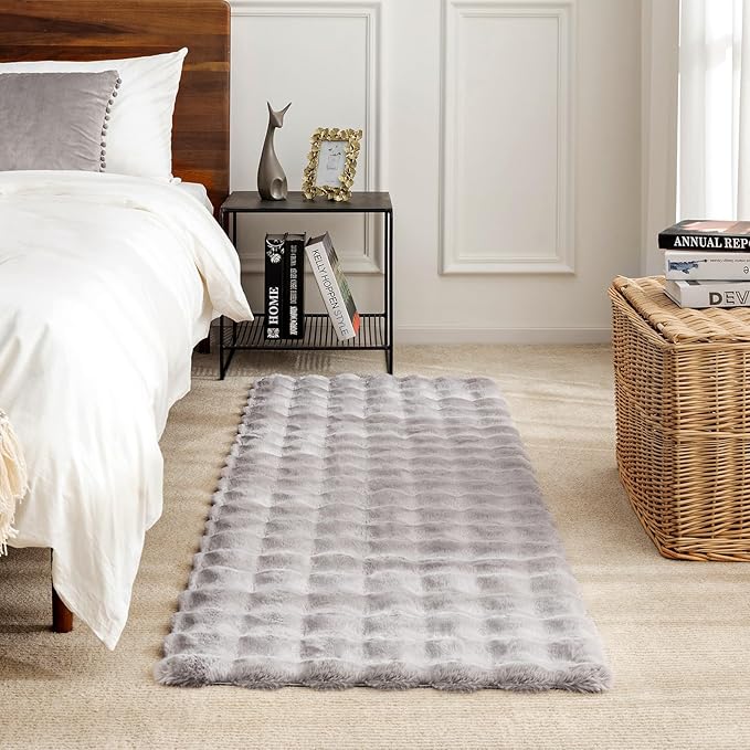 Ashler Faux Rabbit Fur Rug - Light Grey 6 FT Fluffy Soft Runner, Rectangle Fuzzy Carpet for Living Room, Bedroom, Machine Washable Shaggy Nursery Rug - 3D Bubble
