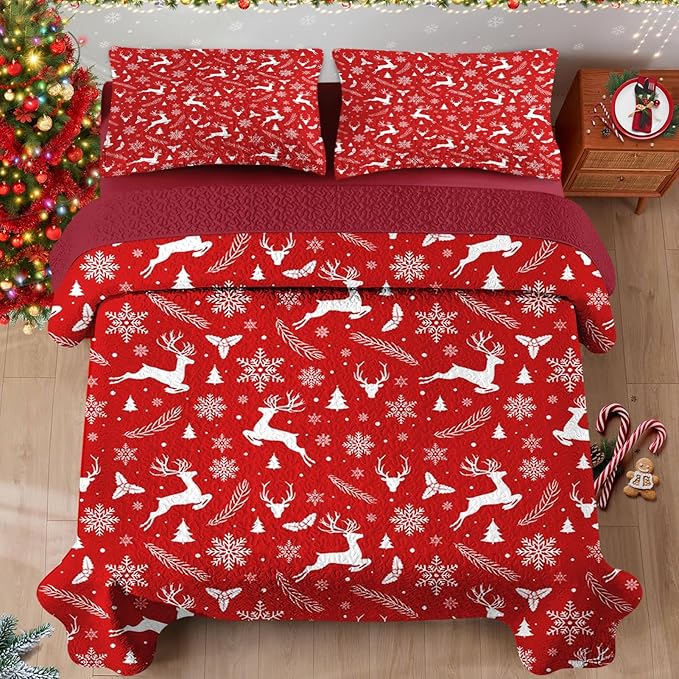 Christmas King Size Quilt Set, White Funny Reindeer Lightweight Bedspread Coverlet with Pillow Shams for Kids and Adults, Winter Snowflake Plants 3 Pcs Bedding Bed Cover