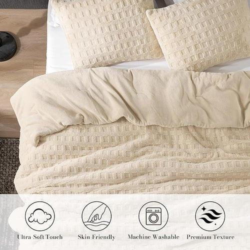 Amélie Home Waffle Comforter Queen Set, Khaki Fluffy Fleece Bedding Set, Super Soft Fluffy Plush Bedding Set for Winter, 3 Pieces, 1 Fuzzy Comforter and 2 Pillowcases