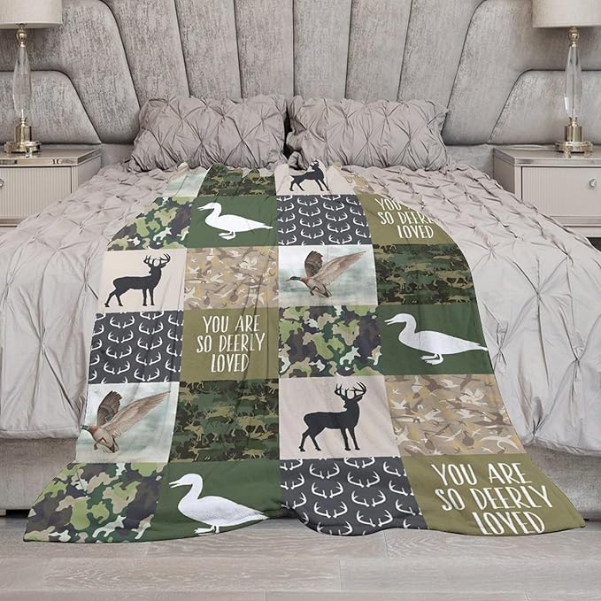 Hunting Blanket for Women Men Adults - Deer Duck Throw Blanket - Gifts for Hunting Lovers - Soft Warm Cozy Fleece Blanket for Couch Sofa Bed 50"x60"