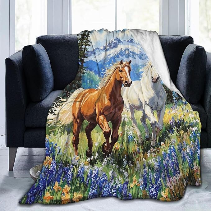 Horse Blanket Horses Decor Throw Blanket Super Soft Flannel Lightweight Fluffy Plush Fuzzy Fleece Animals Blanket Gifts for Horse Lover Girl Woman Boys Kids Adults Man for Bed Sofa 60"X80"