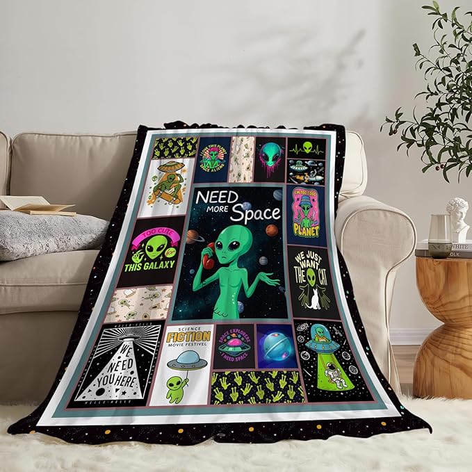 Green Alien Fleece Blanket Funny Universe Throw Blankets for Girls Boys Super Soft Warm Flannel Cool Throws Gifts for Men Women Cozy Fuzzy Plush Stuffed Couch Bed Bedding Decor 80"x60"