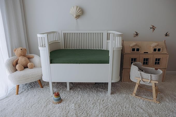 Dreamology Mini Muslin Crib Sheets,100% Cotton Crib Sheets,Muslin Cotton Crib Sheet Fitted for Girls and Boys, Pack and Play Sheets, 24x38 Mini Crib Sheet | Green and Light Green