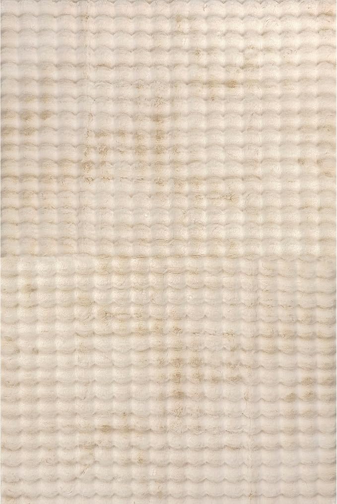 nuLOOM Jeni Beige, 5' x 7'6" Oval, Solid Faux Rabbit, Fluffy and Cozy, High Traffic, Stain Resistant, Easy Clean, Durable Washable Area Rug for Bedroom, Living Room, Dining, Den, Foyer, Entryway