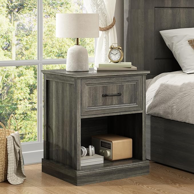 CARPETNAL Farmhouse Dresser and Nightstand Sets for Bedroom, 3 Pcs Bedroom Set, 8 Drawer Dresser & Nightstand Set of 2, Modern Wood Chest of Drawers for Bedroom, Living Room, Entryway, Grey