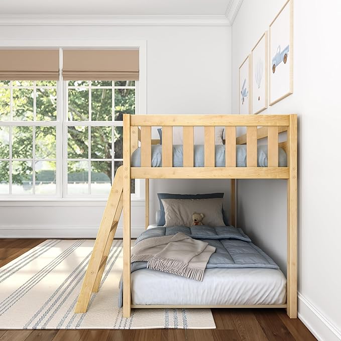 Max & Lily Fundamental Twin Low Bunk Bed, Kids Solid Wood Modern Bed Frame with Strong Wooden Slats, Non-Toxic Finishes, High Weight Capacity, Natural