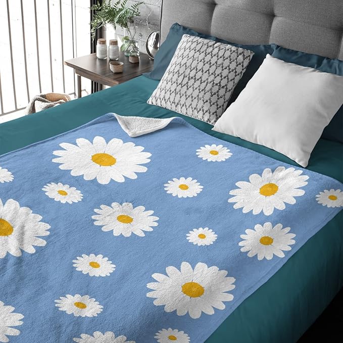 Thuswarm Floral Daisy Flowers Blue Flannel Throw Blanket Gifts Warm Cozy Soft Funny Print Blankets for Summer Room Decoration Bed Couch Sofa 40”×30” XSmall for Pets